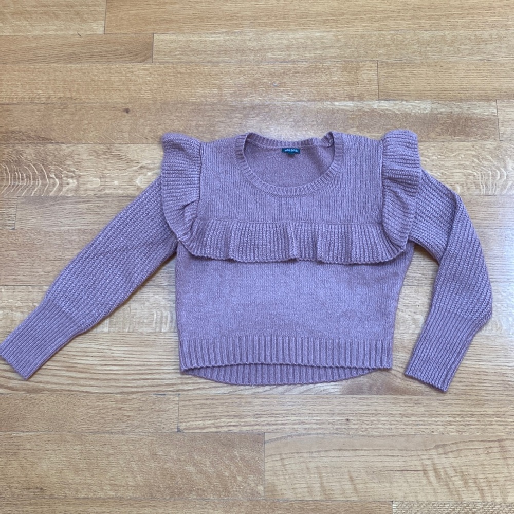 Wild fable brand sweater - Mauve with ruffle accent- crop style size M